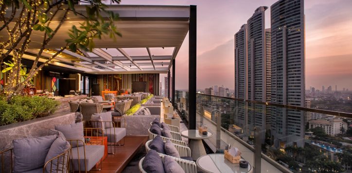 Novotel-Bangkok-Sukhumvit-20-Sky-on-201.jpg