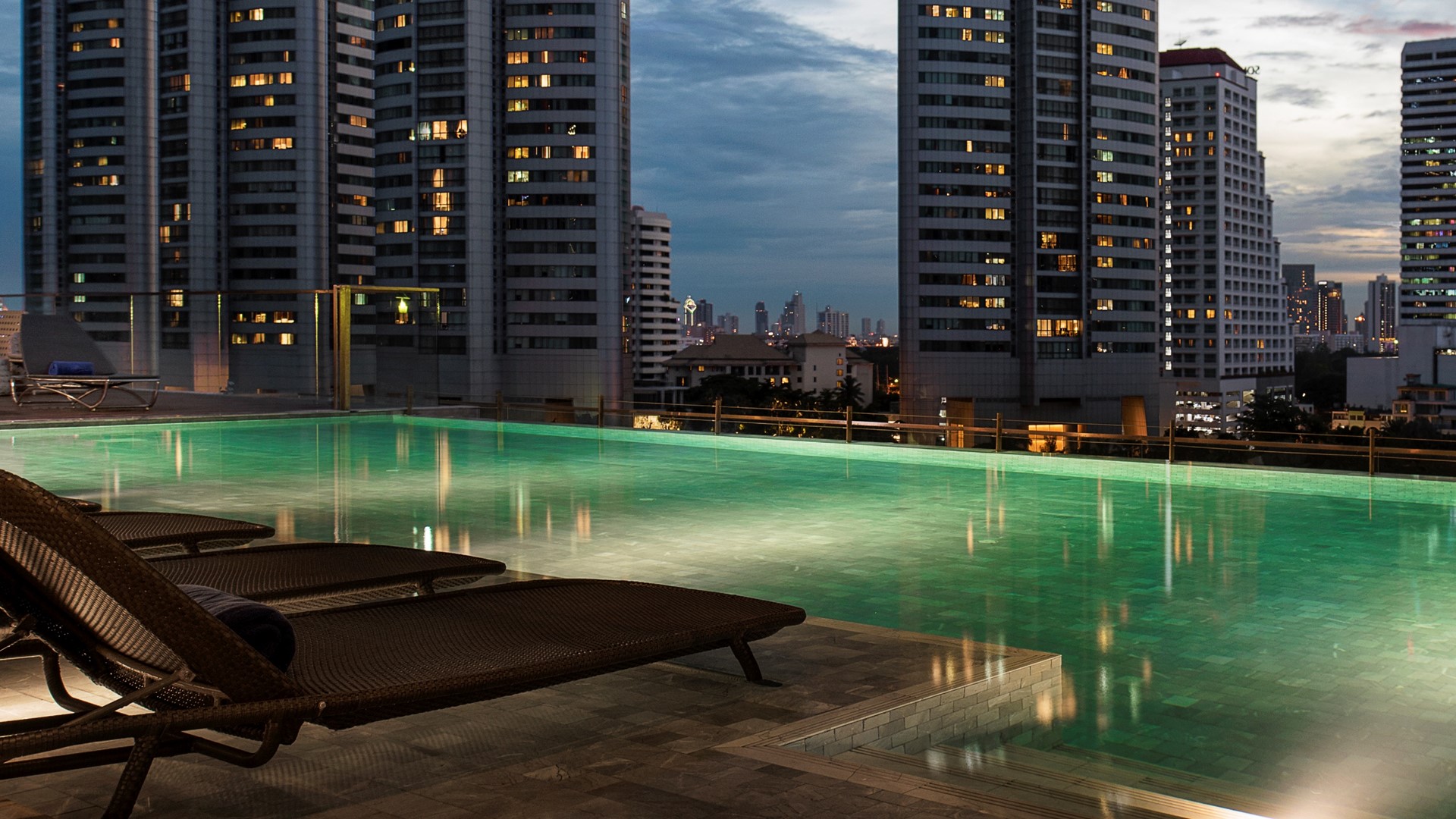 โปรโมช นต างๆ ณ โรงแรม โนโวเทล กร งเทพ ส ข มว ท 20